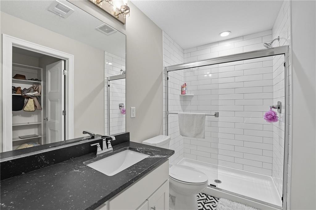 1916 Northeast Park Ridge Drive Lee's Summit, MO 64064 - Photo 31 of 50