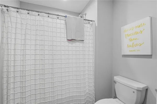 $624,000 | 1916 Northeast Park Ridge Drive, Lee's Summit, MO 64064