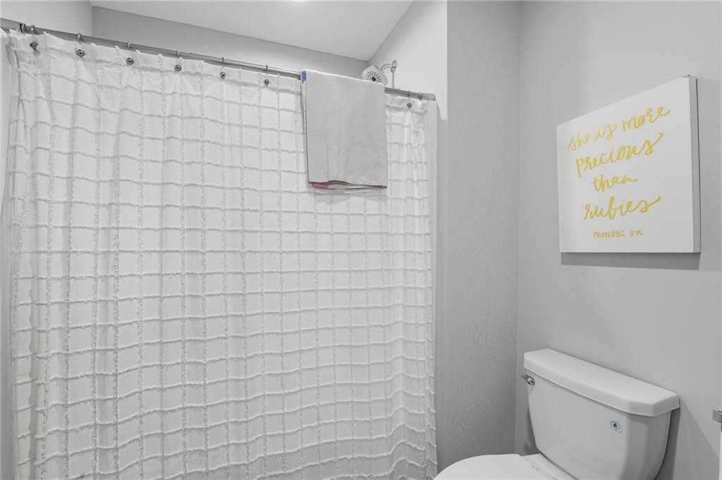 1916 Northeast Park Ridge Drive Lee's Summit, MO 64064 - Photo 35 of 50