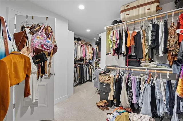 $649,000 | 1916 Northeast Park Ridge Drive, Lee's Summit, MO 64064