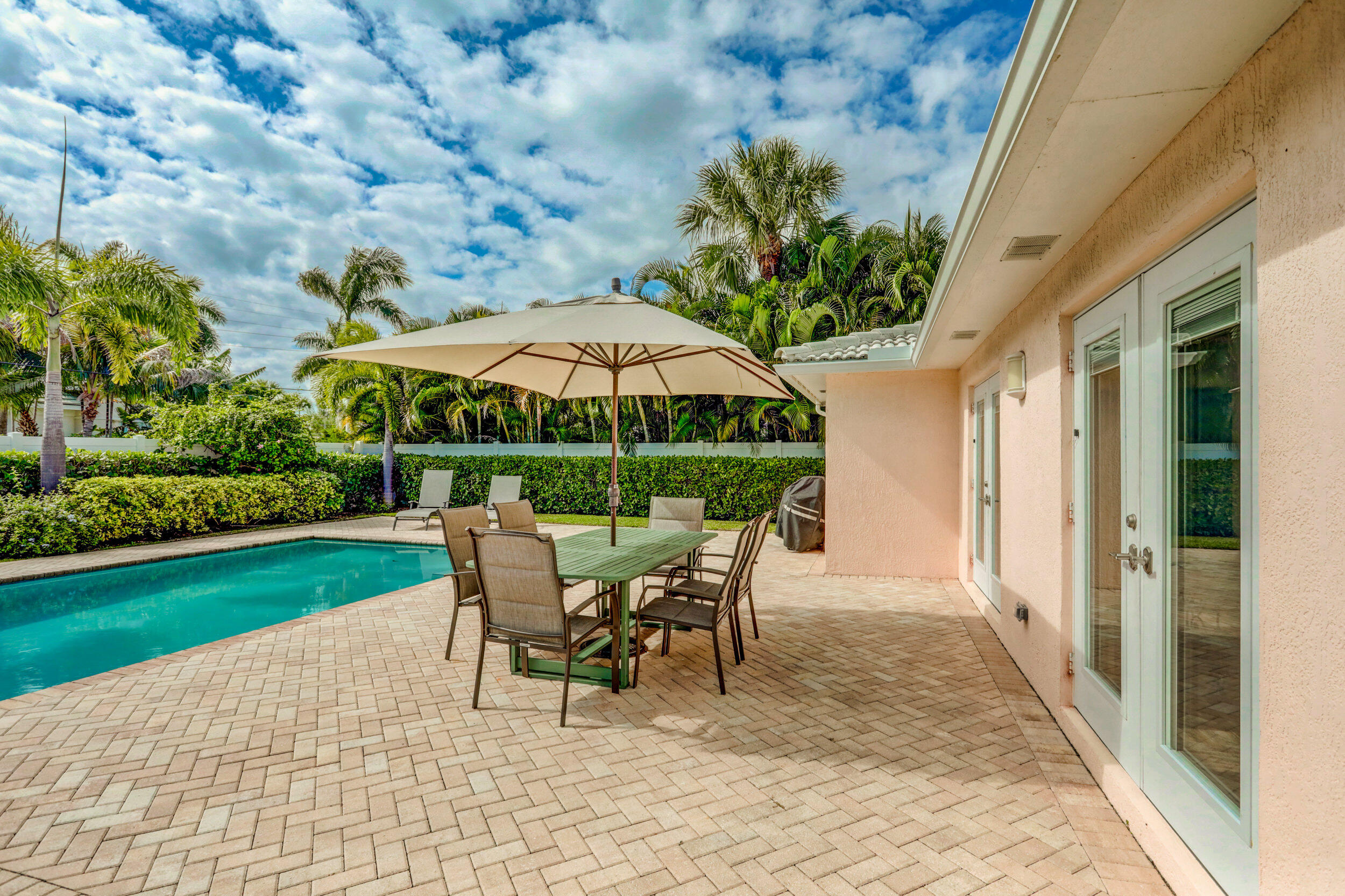 1118 Surf Road Riviera Beach, FL 33404 - Photo 36 of 44 38_320a8233_6_7_8_9