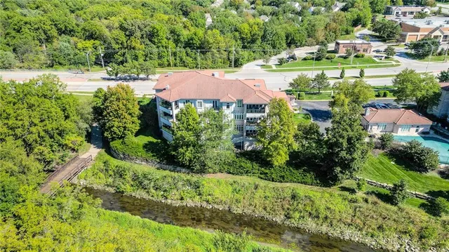 $400,000 | 12600 South Pflumm Road, Unit 104, Olathe, KS 66062