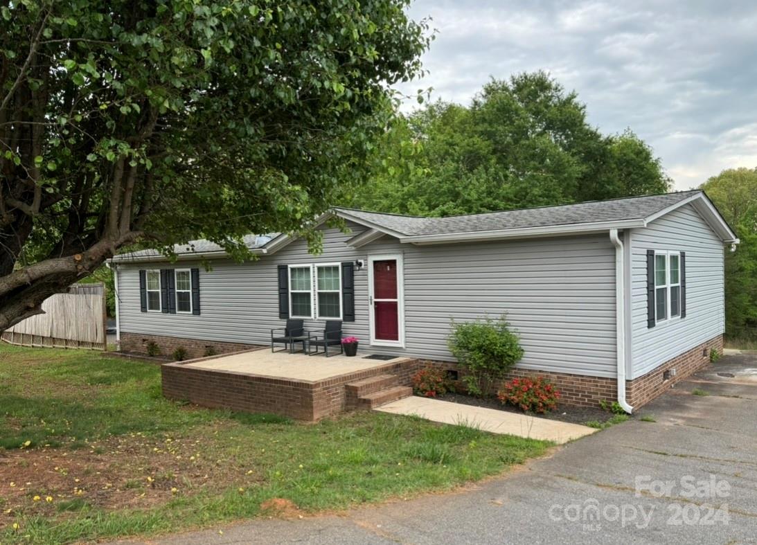 552 Old Grove Road Ellenboro, NC 28040 - Photo 1 of 37 Gallery Image 1