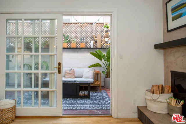 $4,600 | 8130 Redlands Street, Unit 4, Playa del Rey, CA 90293