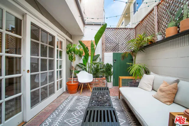 $4,600 | 8130 Redlands Street, Unit 4, Playa del Rey, CA 90293