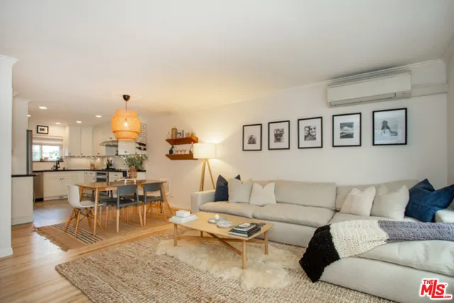 $4,600 | 8130 Redlands Street, Unit 4, Playa del Rey, CA 90293