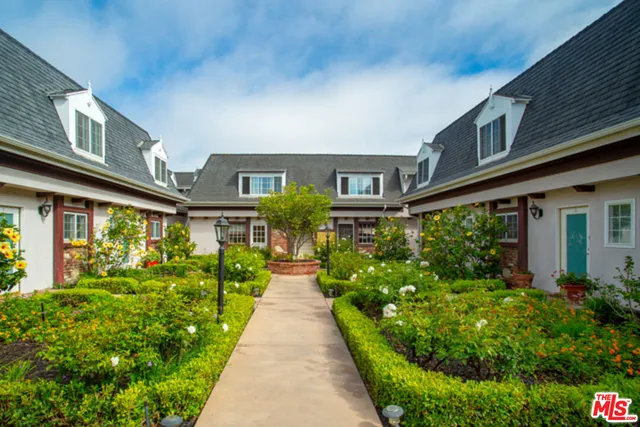 $4,600 | 8130 Redlands Street, Unit 4, Playa del Rey, CA 90293