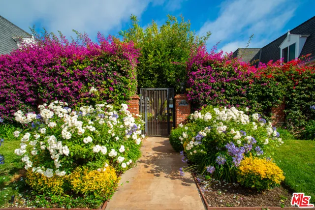 $4,600 | 8130 Redlands Street, Unit 4, Playa del Rey, CA 90293