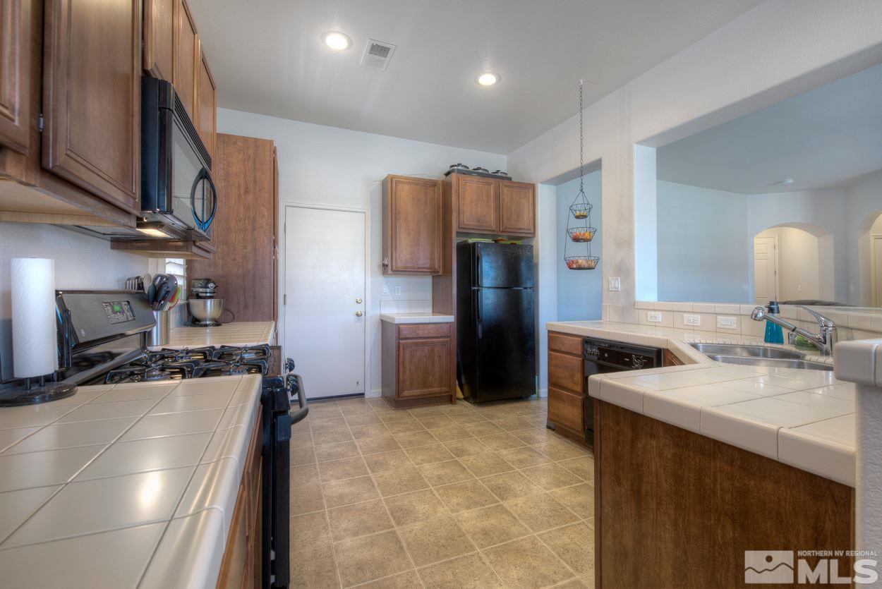 10719 Grayslake Drive Reno, NV 89521 - Photo 13 of 25 Photo 13