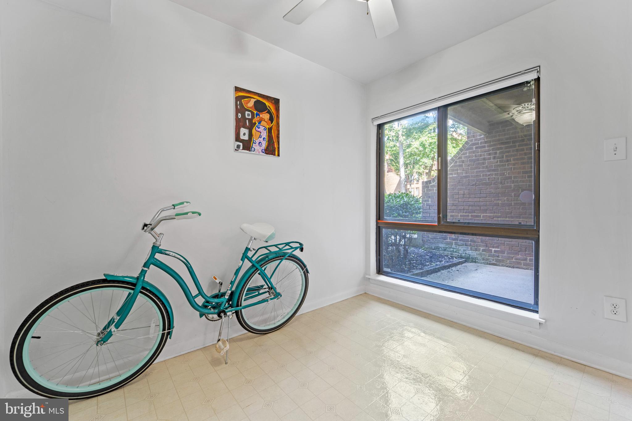 11220 Chestnut Grove Square, Unit 124 Reston, VA 20190 - Photo 12 of 32 Gallery Image 12