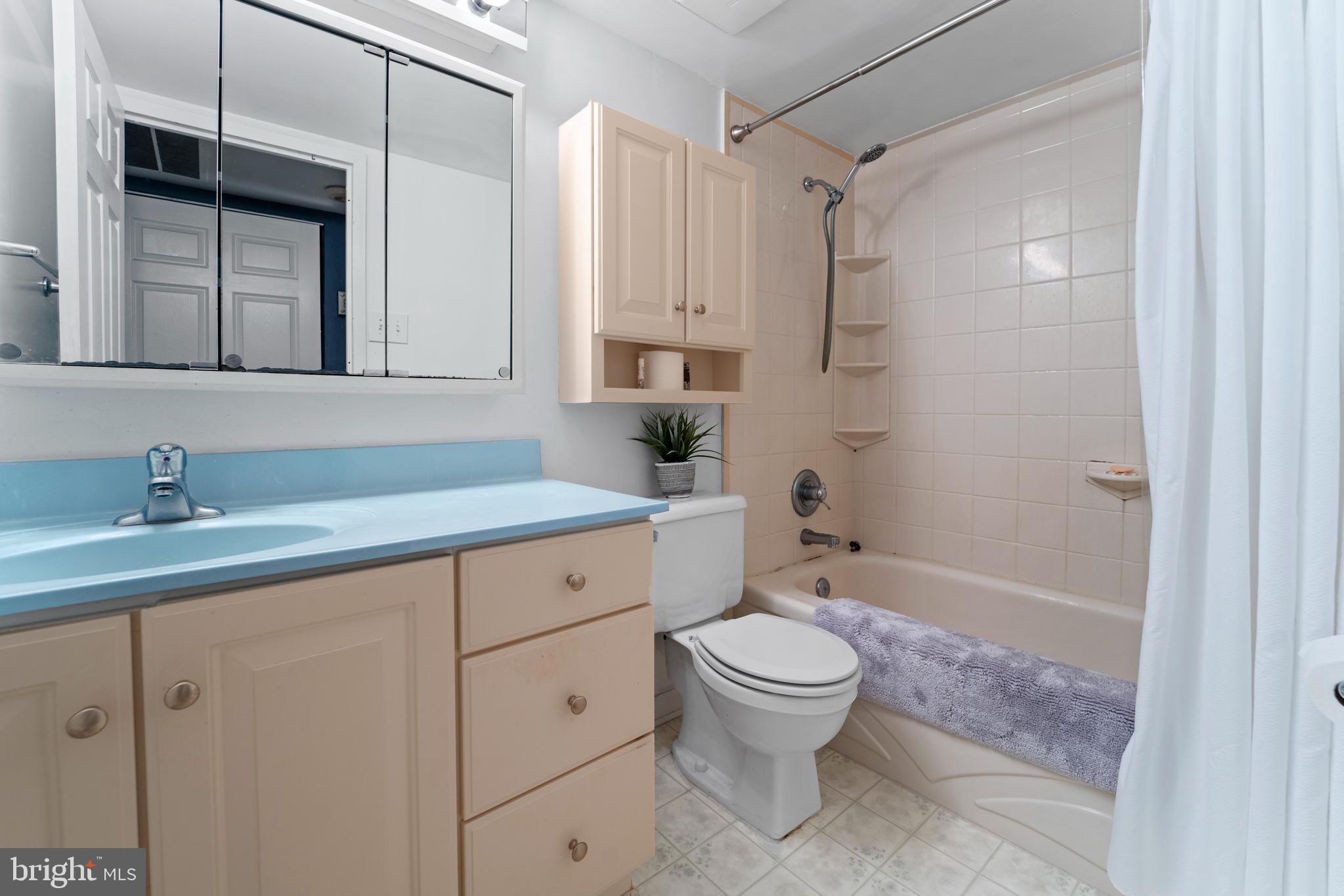 11220 Chestnut Grove Square, Unit 124 Reston, VA 20190 - Photo 13 of 32 Gallery Image 13