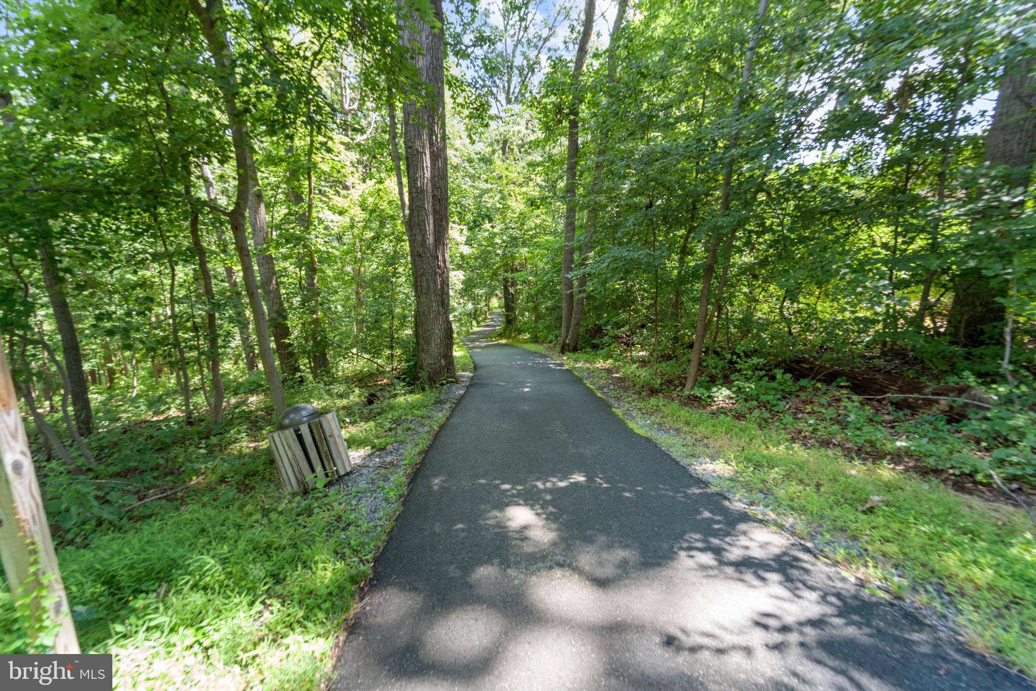 11220 Chestnut Grove Square, Unit 124 Reston, VA 20190 - Photo 23 of 32 Gallery Image 23