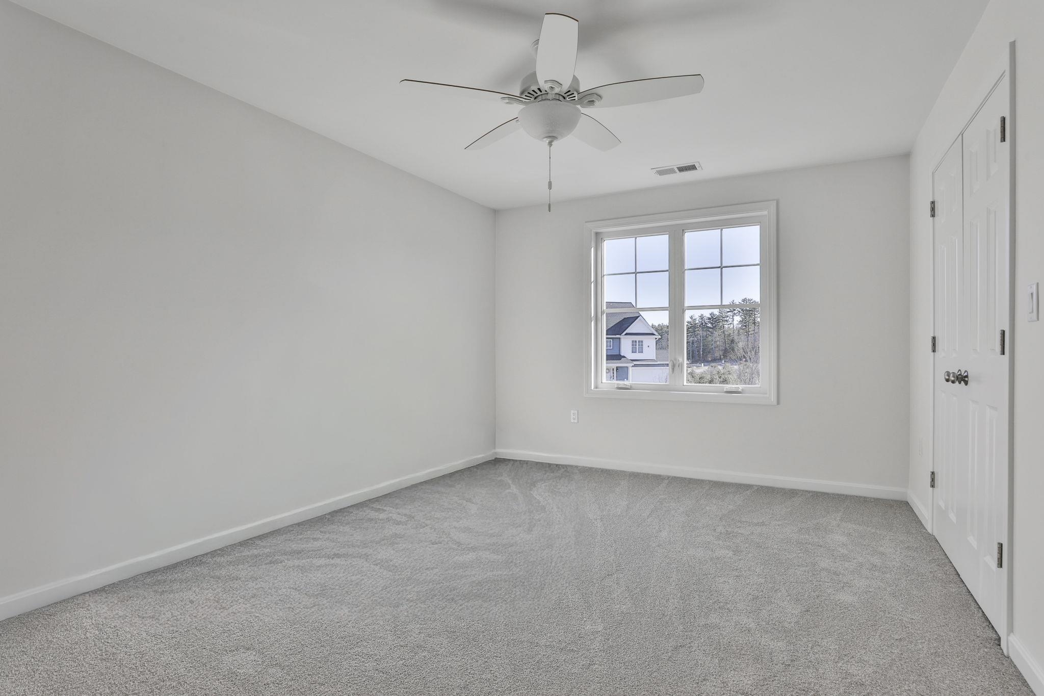 5 Autumn Lane Raymond, NH 03077 - Photo 25 of 37