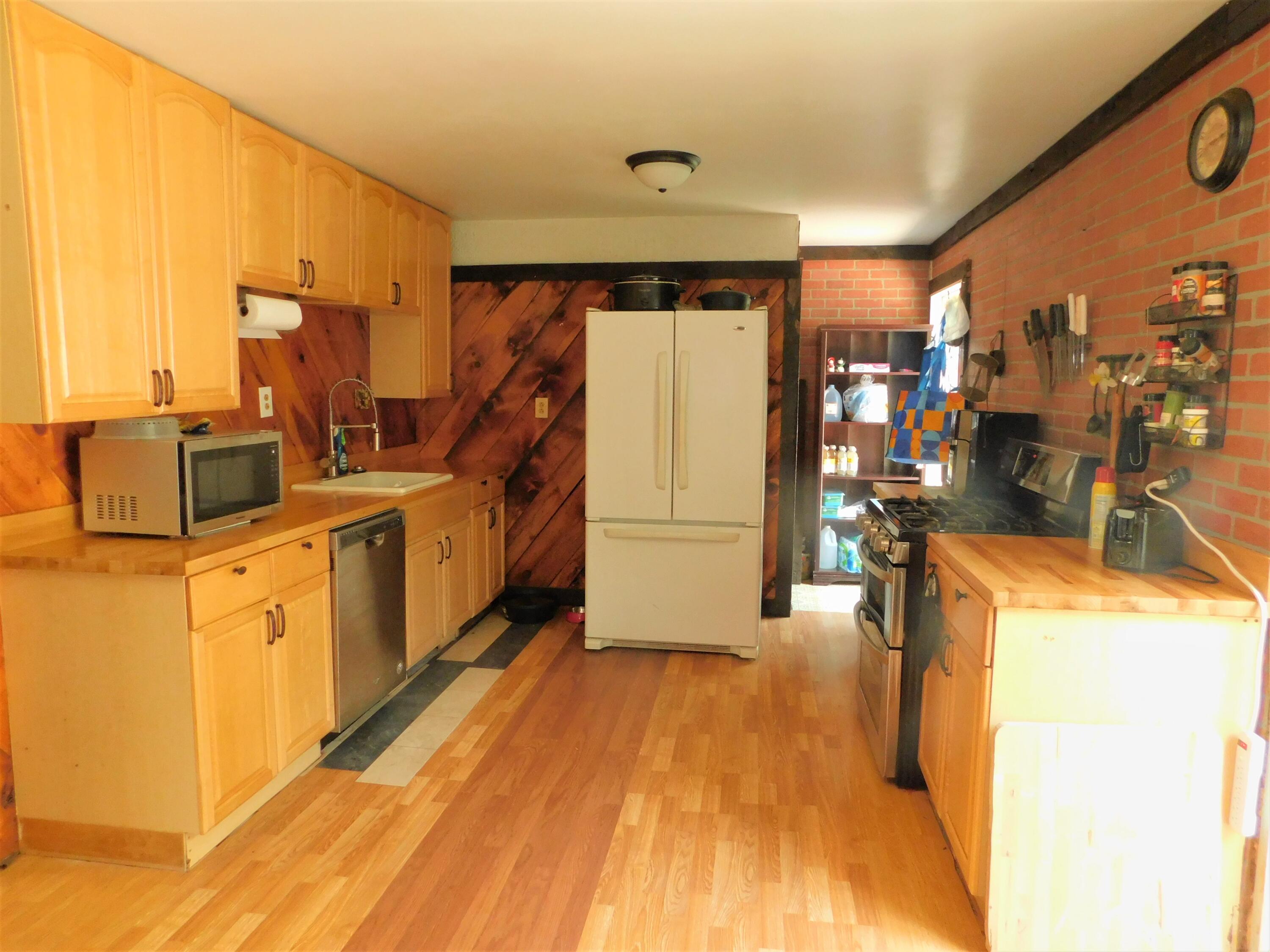 269 Dinsmore Road Sidney, ME 04330 - Photo 2 of 24 DSCN1119