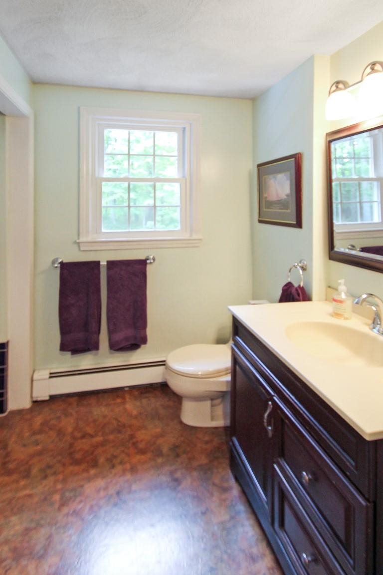 21 Crestwood Road Windham, NH 03087 - Photo 17 of 22