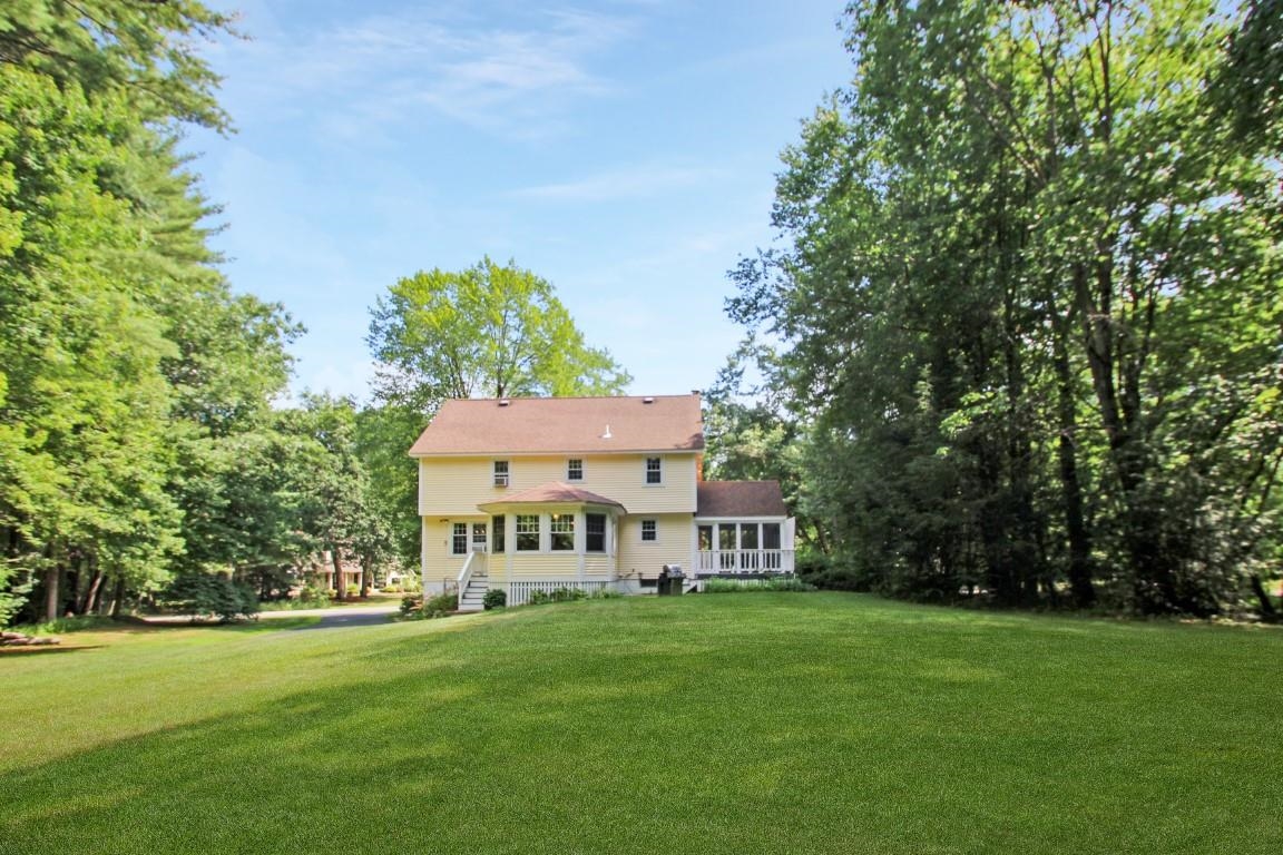 21 Crestwood Road Windham, NH 03087 - Photo 2 of 22