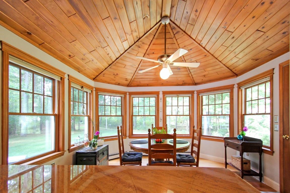 21 Crestwood Road Windham, NH 03087 - Photo 5 of 22