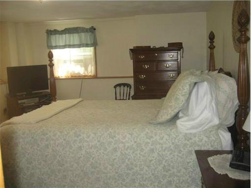 133 Knotty Oak Road Coventry, RI 02816 - Photo 12 of 20 Bedroom.