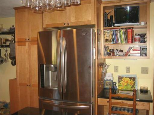 133 Knotty Oak Road Coventry, RI 02816 - Photo 5 of 20 Kitchen.