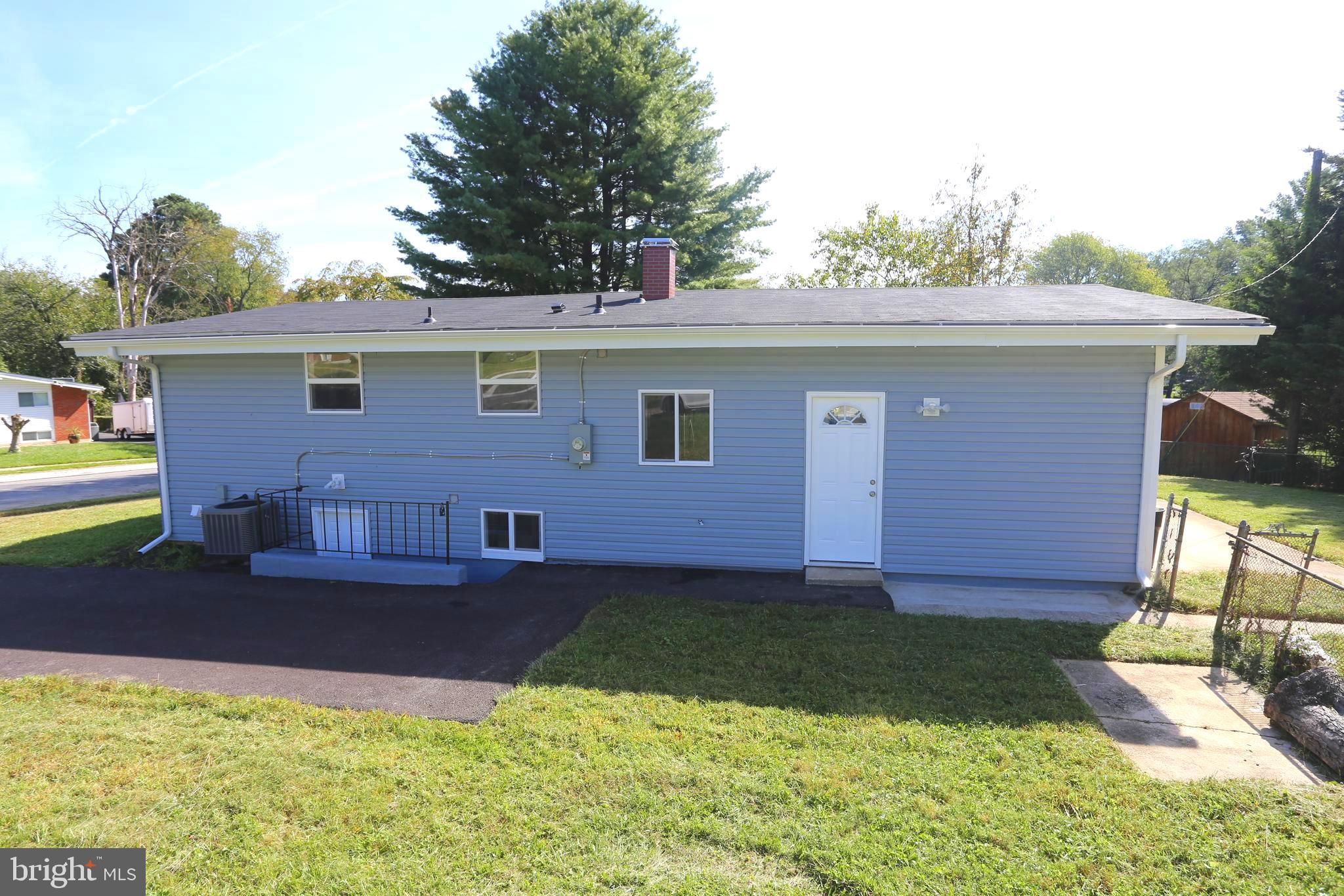 8203 Arrowhead Road Baltimore, MD 21208 - Photo 2 of 42