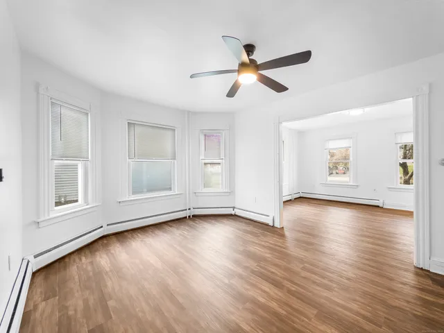 $1,800 | 634 High Street, Unit 1, Middletown, CT 06457