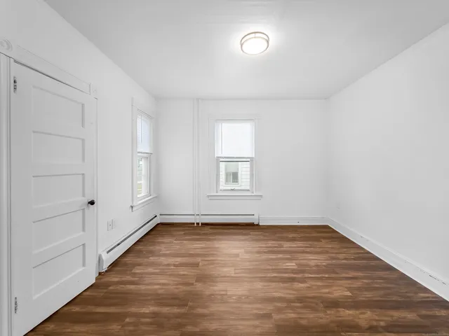 $1,800 | 634 High Street, Unit 1, Middletown, CT 06457