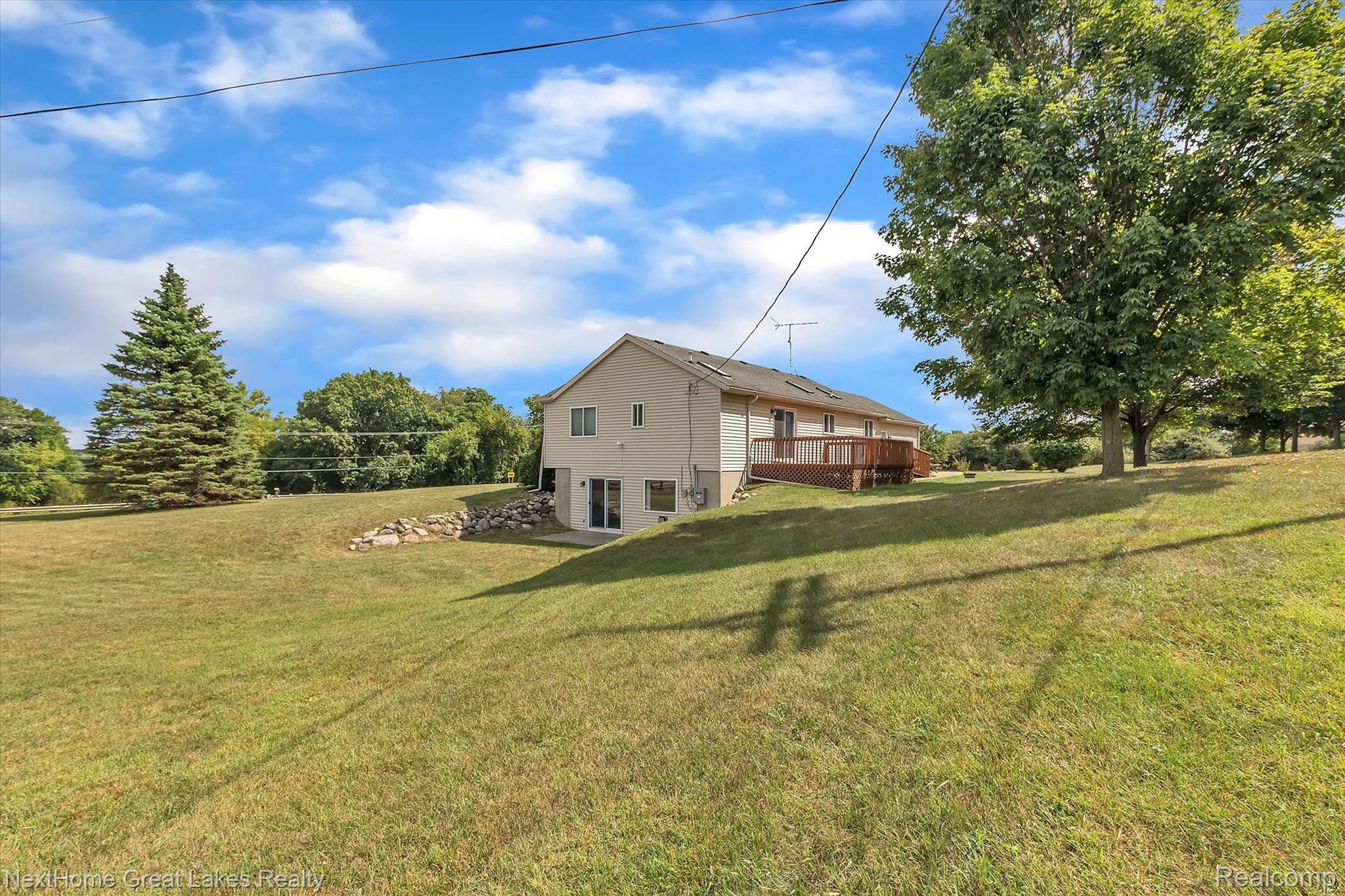 7475 Hall Road Davisburg, MI 48350 - Photo 43 of 48