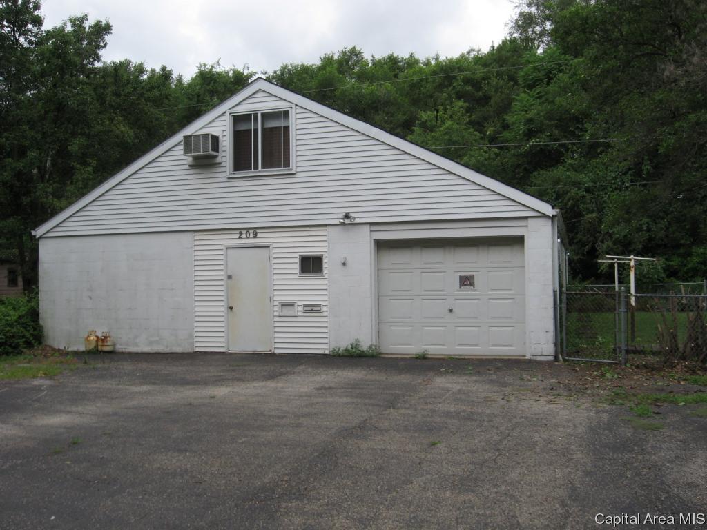 209 North Wesley Street Springfield, IL 62702 - Photo 1 of 1