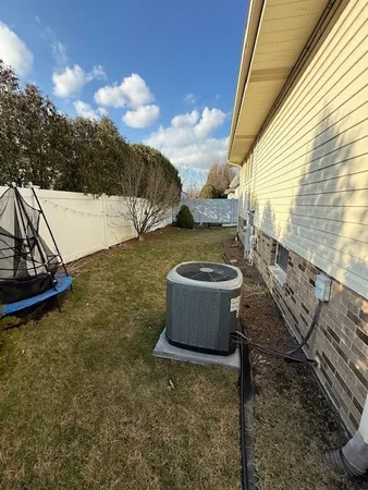 $389,900 | 11436 South Magnolia Lane, Alsip, IL 60803