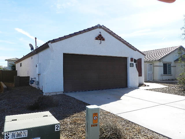 7633 West August Moon Place Tucson, AZ 85743 - Photo 3 of 25