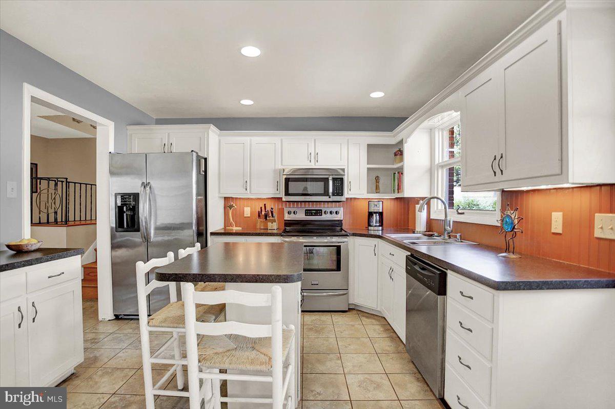 57 Springhouse Road Lancaster, PA 17603 - Photo 11 of 44 Kitchen