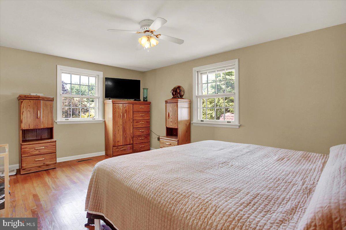 57 Springhouse Road Lancaster, PA 17603 - Photo 19 of 44 Primary Bedroom
