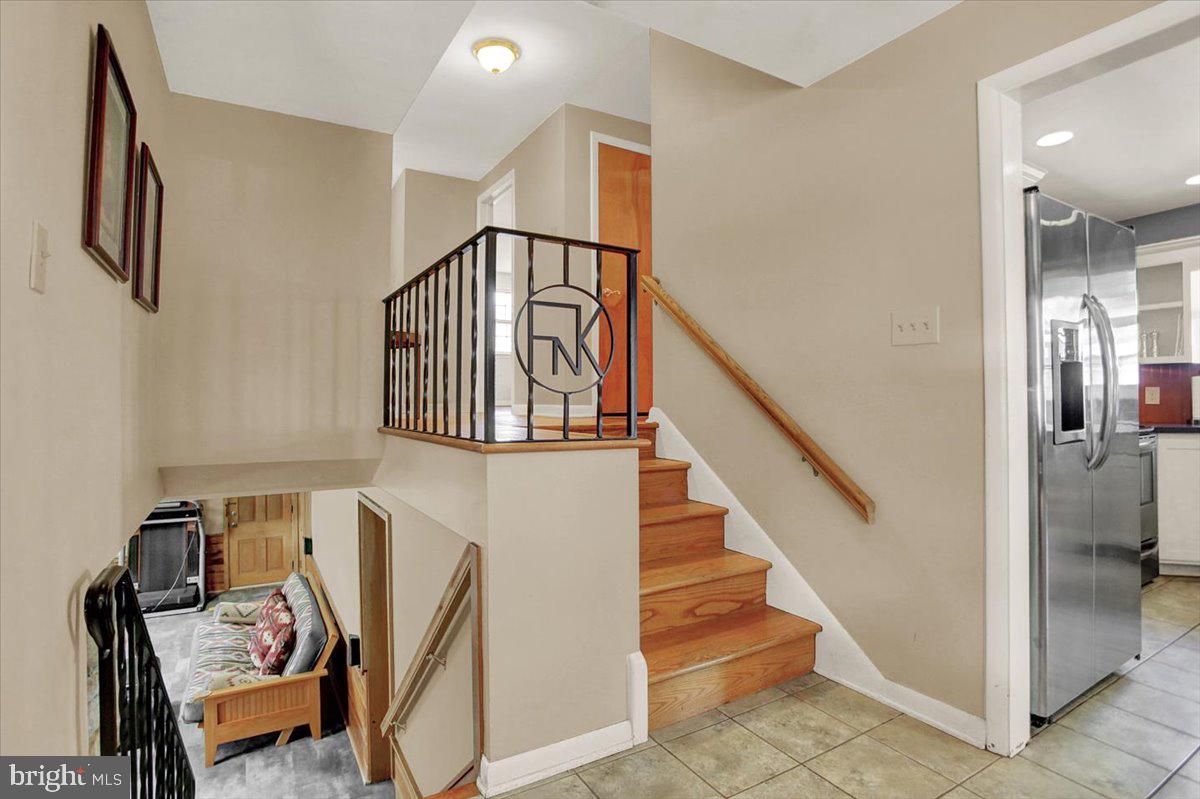 57 Springhouse Road Lancaster, PA 17603 - Photo 3 of 44 Foyer