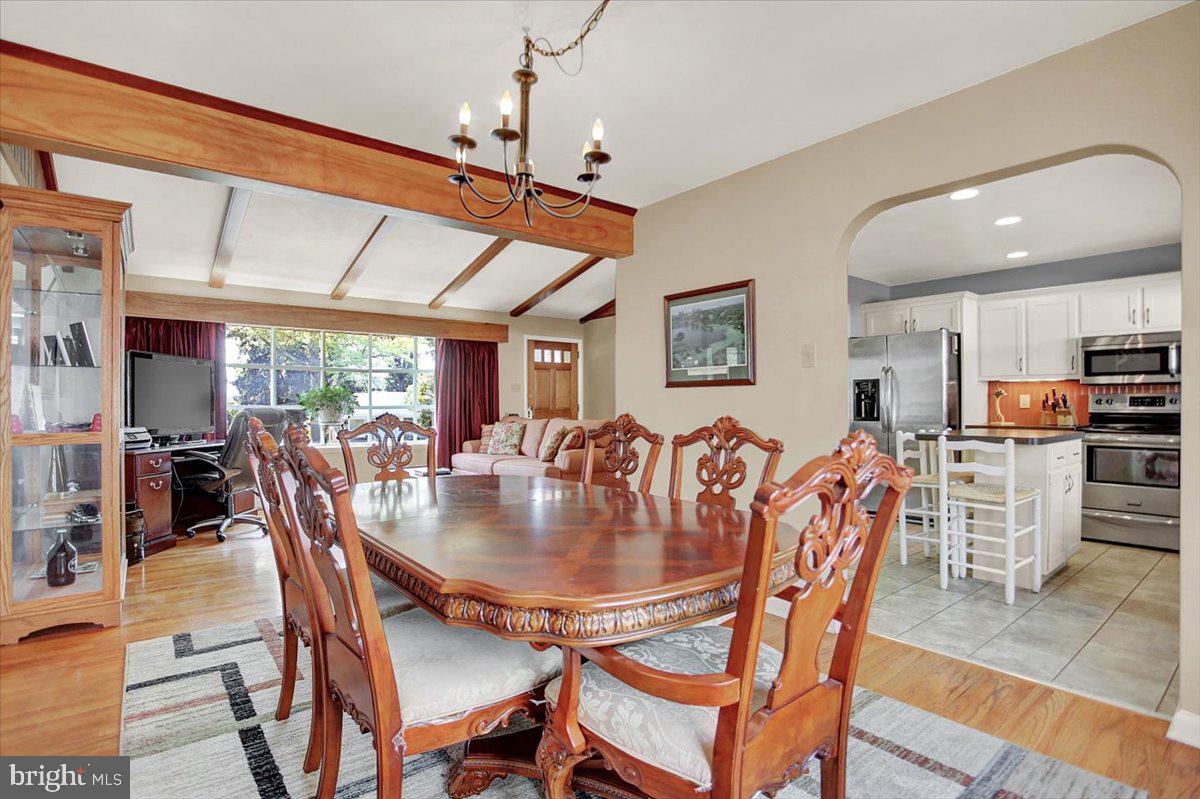 57 Springhouse Road Lancaster, PA 17603 - Photo 9 of 44 Dining Room