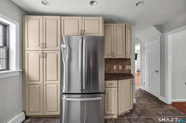 $450,000 | 4 Copper Ridge Circle, Unit 4, Guilford, CT 06437