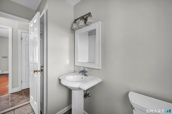 $450,000 | 4 Copper Ridge Circle, Unit 4, Guilford, CT 06437