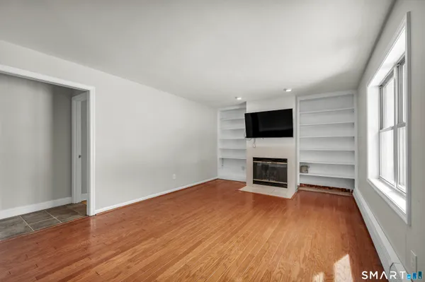 $450,000 | 4 Copper Ridge Circle, Unit 4, Guilford, CT 06437