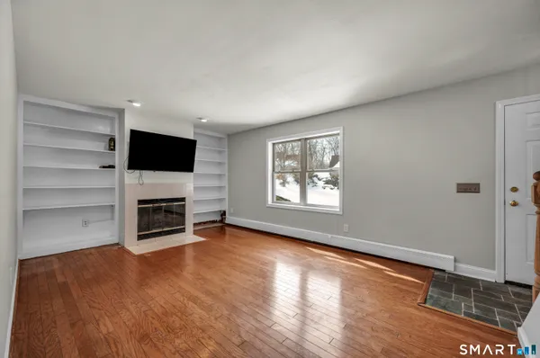 $450,000 | 4 Copper Ridge Circle, Unit 4, Guilford, CT 06437