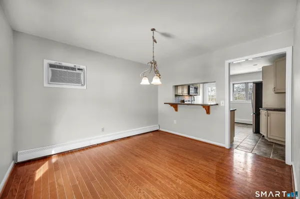 $450,000 | 4 Copper Ridge Circle, Unit 4, Guilford, CT 06437