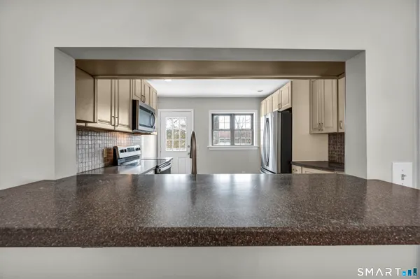 $450,000 | 4 Copper Ridge Circle, Unit 4, Guilford, CT 06437