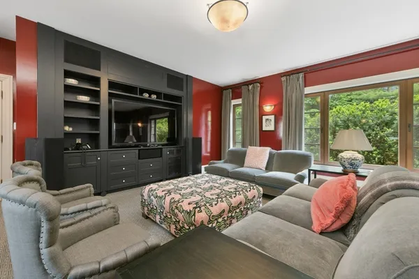 $11,750,000 | 15 Claridge Drive, Weston, MA 02493