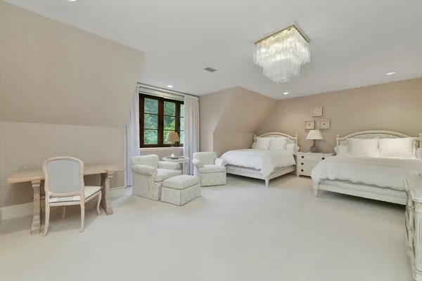 $11,750,000 | 15 Claridge Drive, Weston, MA 02493