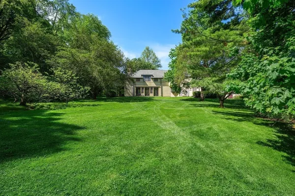 $11,750,000 | 15 Claridge Drive, Weston, MA 02493