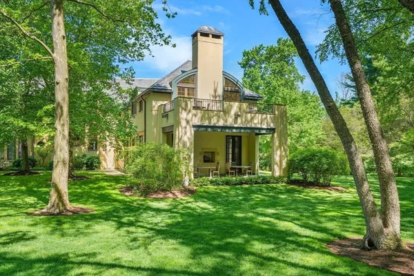 $11,750,000 | 15 Claridge Drive, Weston, MA 02493