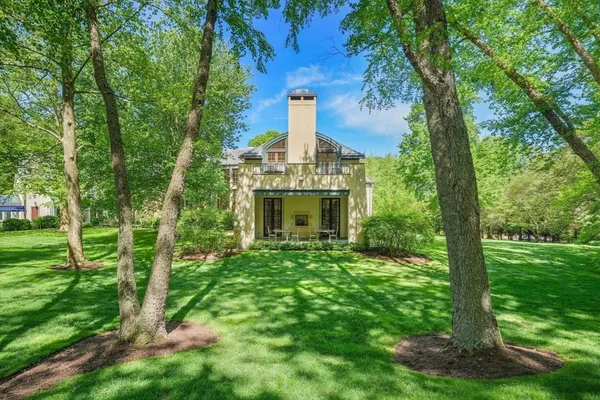 $11,750,000 | 15 Claridge Drive, Weston, MA 02493