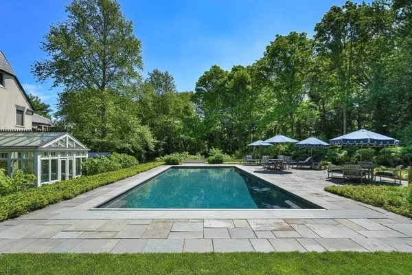 $11,750,000 | 15 Claridge Drive, Weston, MA 02493
