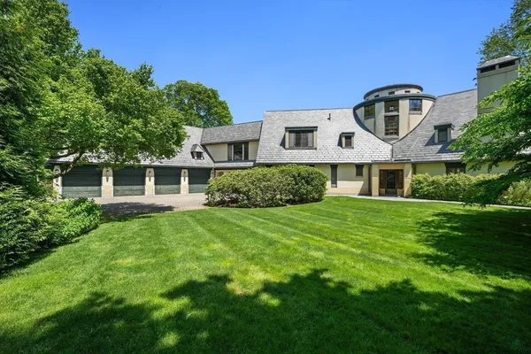 $11,750,000 | 15 Claridge Drive, Weston, MA 02493