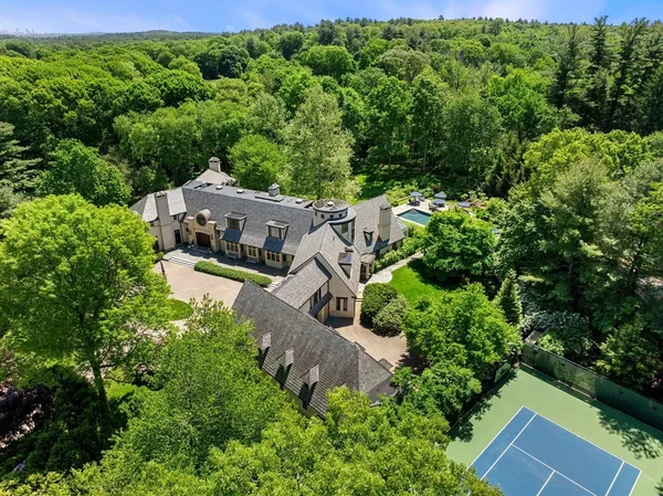 $11,750,000 | 15 Claridge Drive, Weston, MA 02493