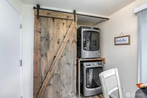 $625,000 | 5609-5611 104th Street East, Puyallup, WA 98373