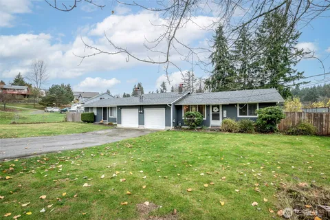 $625,000 | 5609-5611 104th Street East, Puyallup, WA 98373